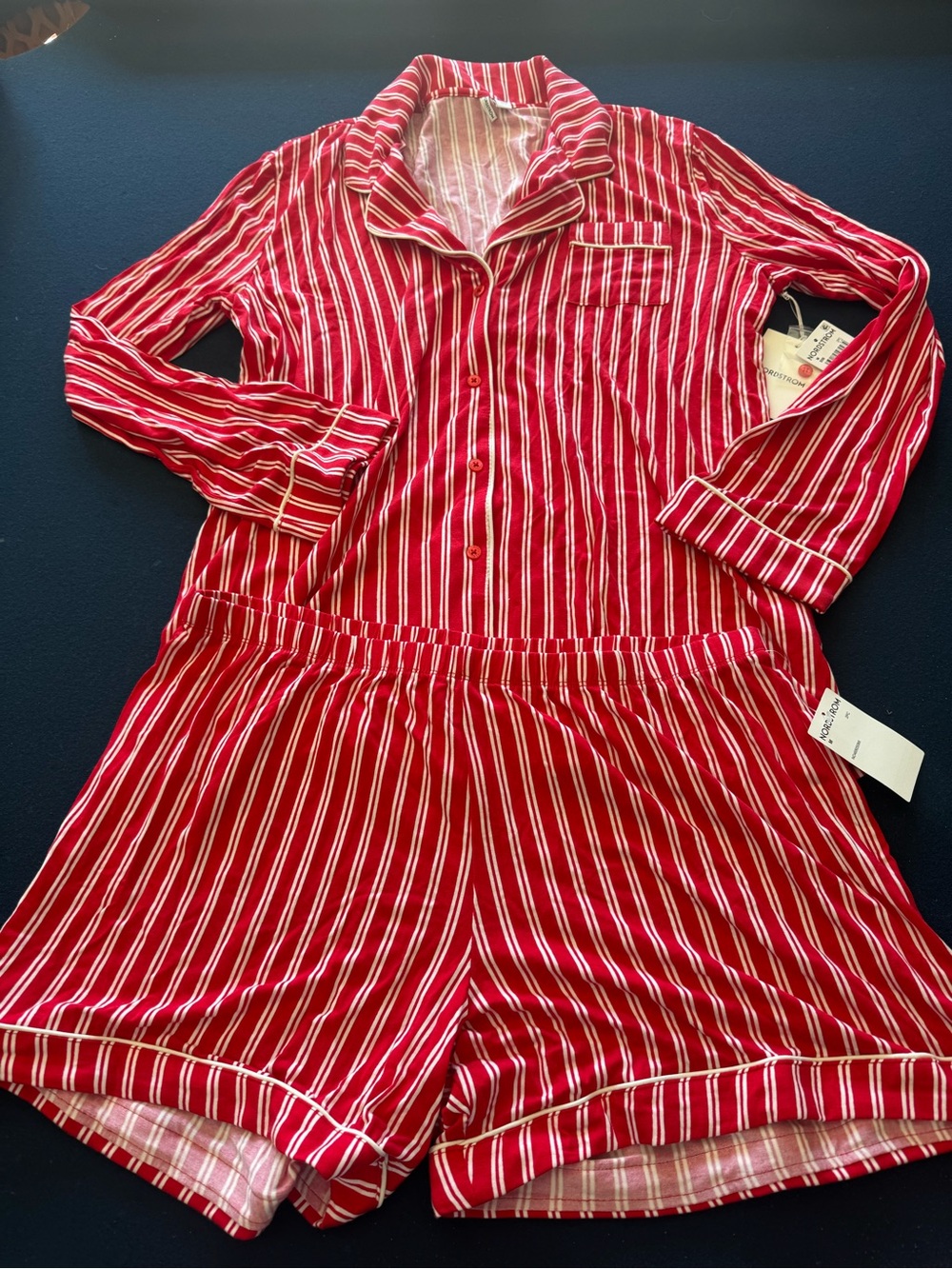 Women’s fun Red Striped Pajama Set from NORDSTROM-long sleeve top w/ shorts♥️🤍♥️